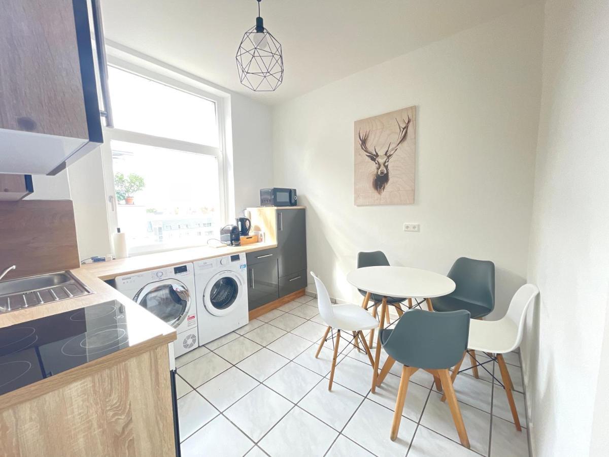 Apartment 65qm - - Popular Street - Limmerstrasse - Mallibase Hannover