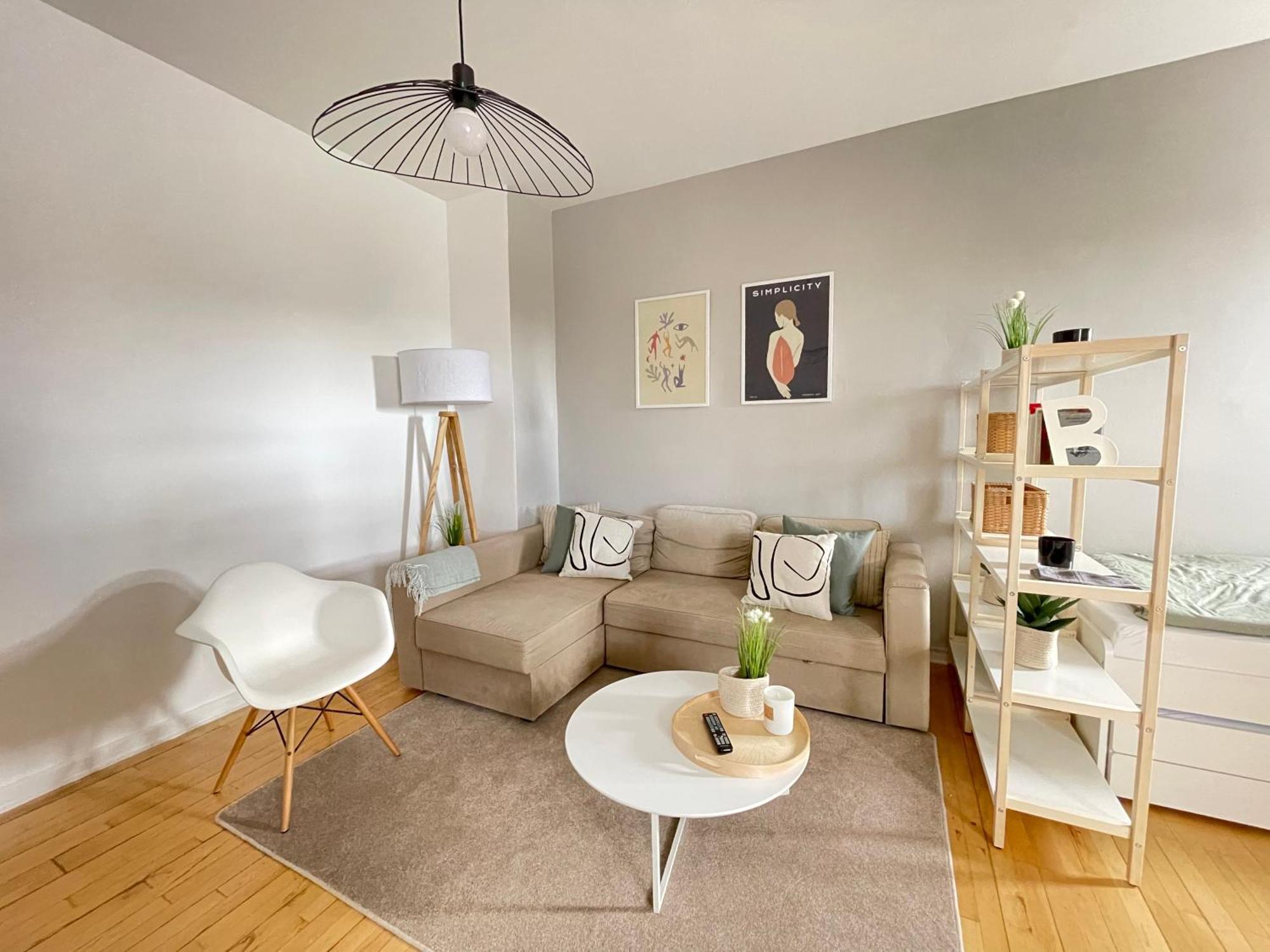 Apartment 65qm - - Popular Street - Limmerstrasse - Mallibase *